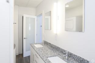 801 N Broadway St #202 - Photo 1 of 1