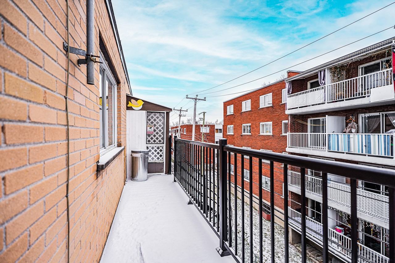 12375 Boul Rolland #6 - Photo 2 of 10