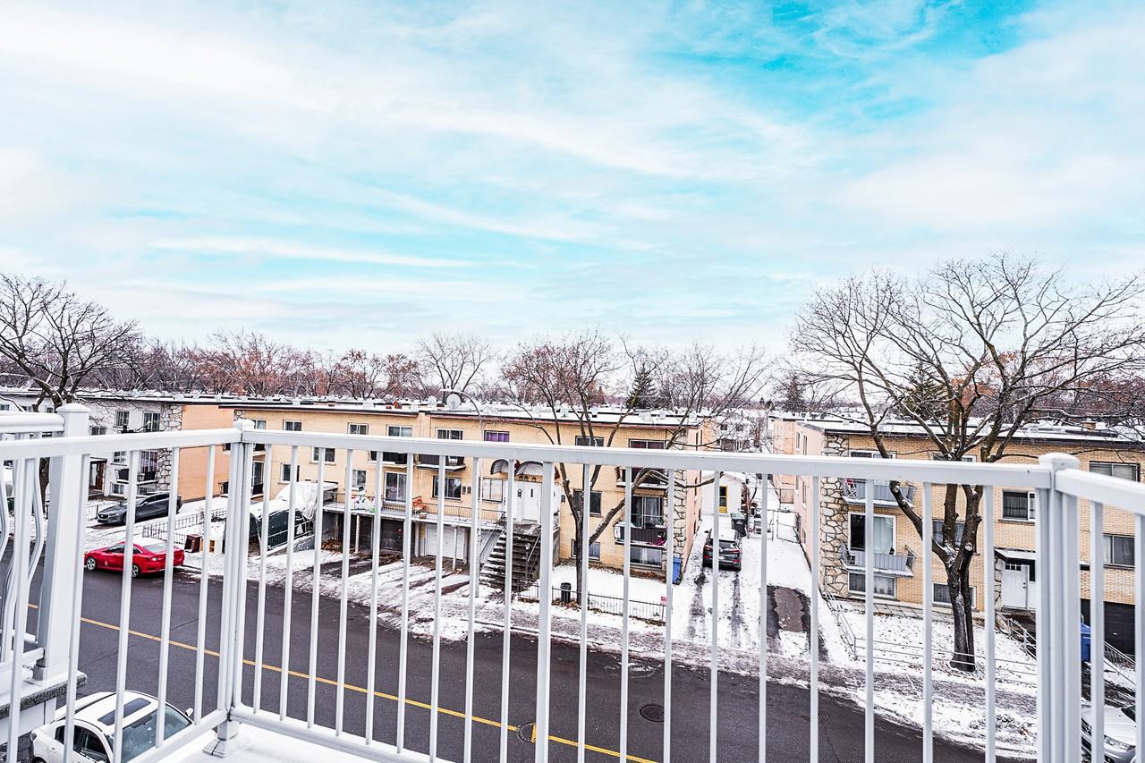 12375 Boul Rolland #6 - Photo 3 of 10