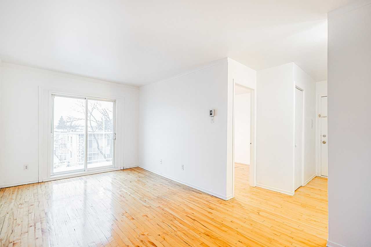 12375 Boul Rolland #6 - Photo 7 of 10