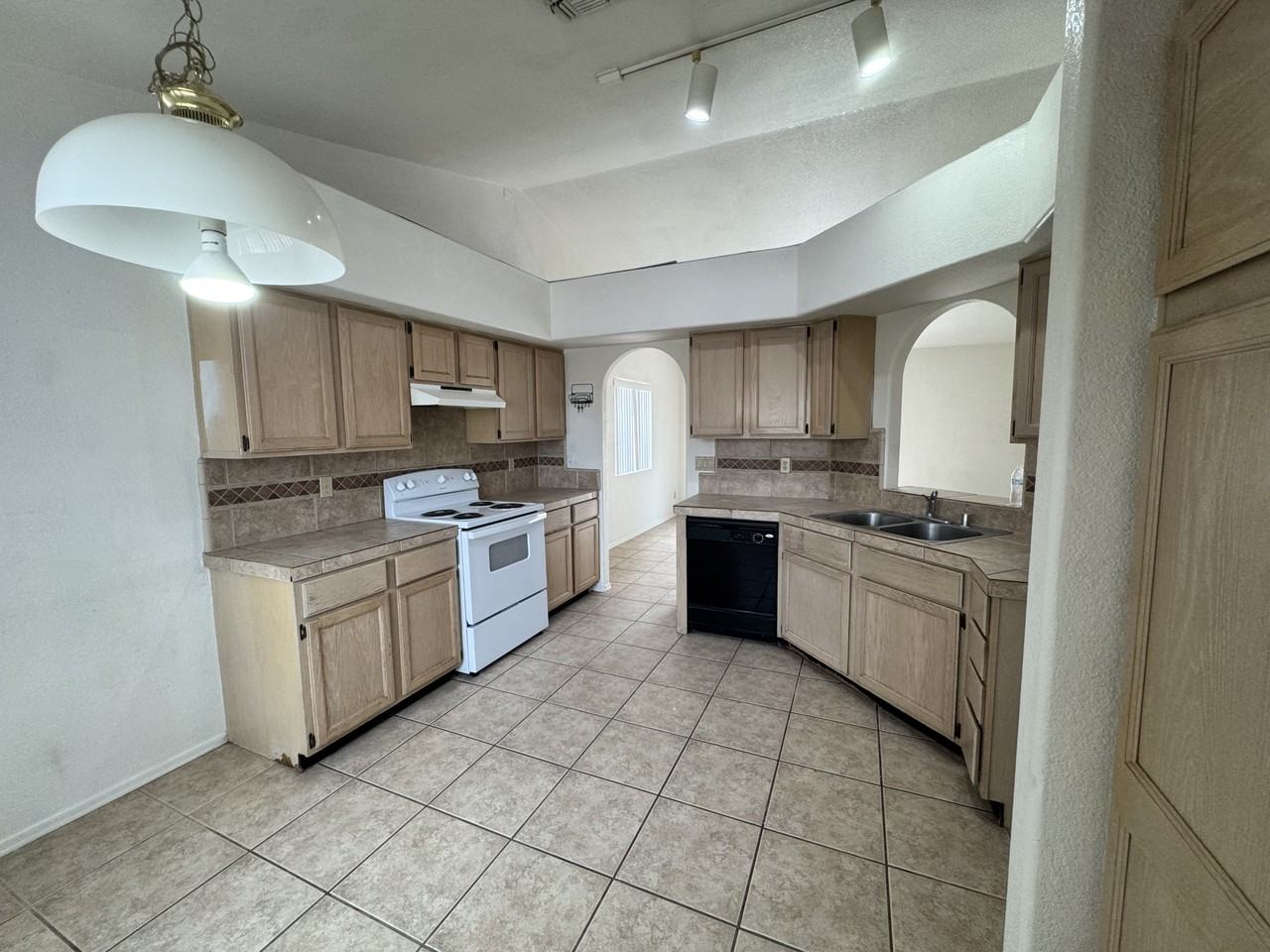 1934 E Easy St #1 - Photo 5 of 15