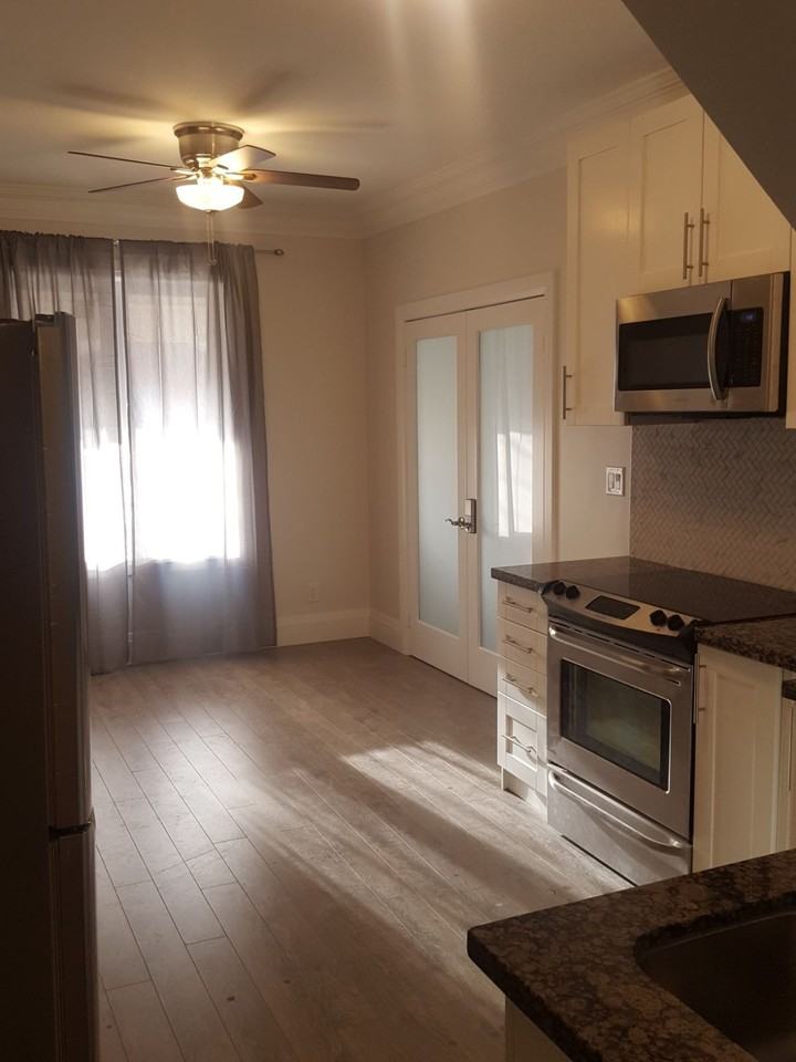 Delaware Ave & Bloor St W - Photo 3 of 8