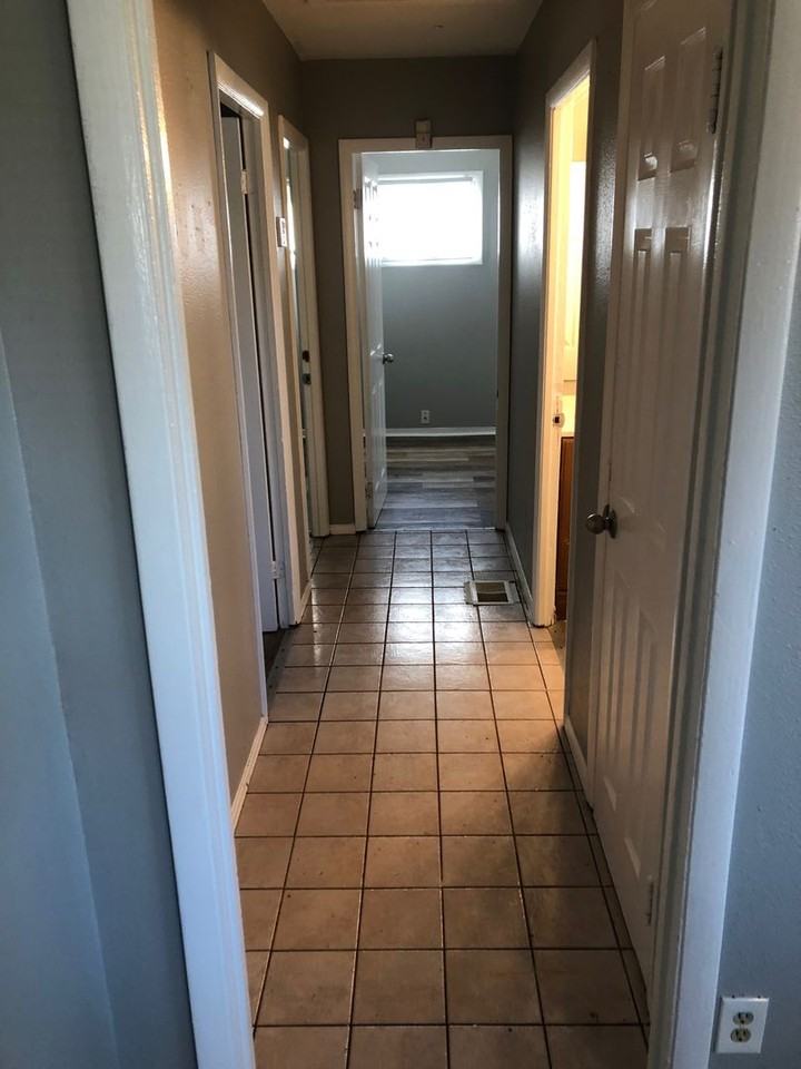 6901 W Sheridan Ave - Photo 6 of 12