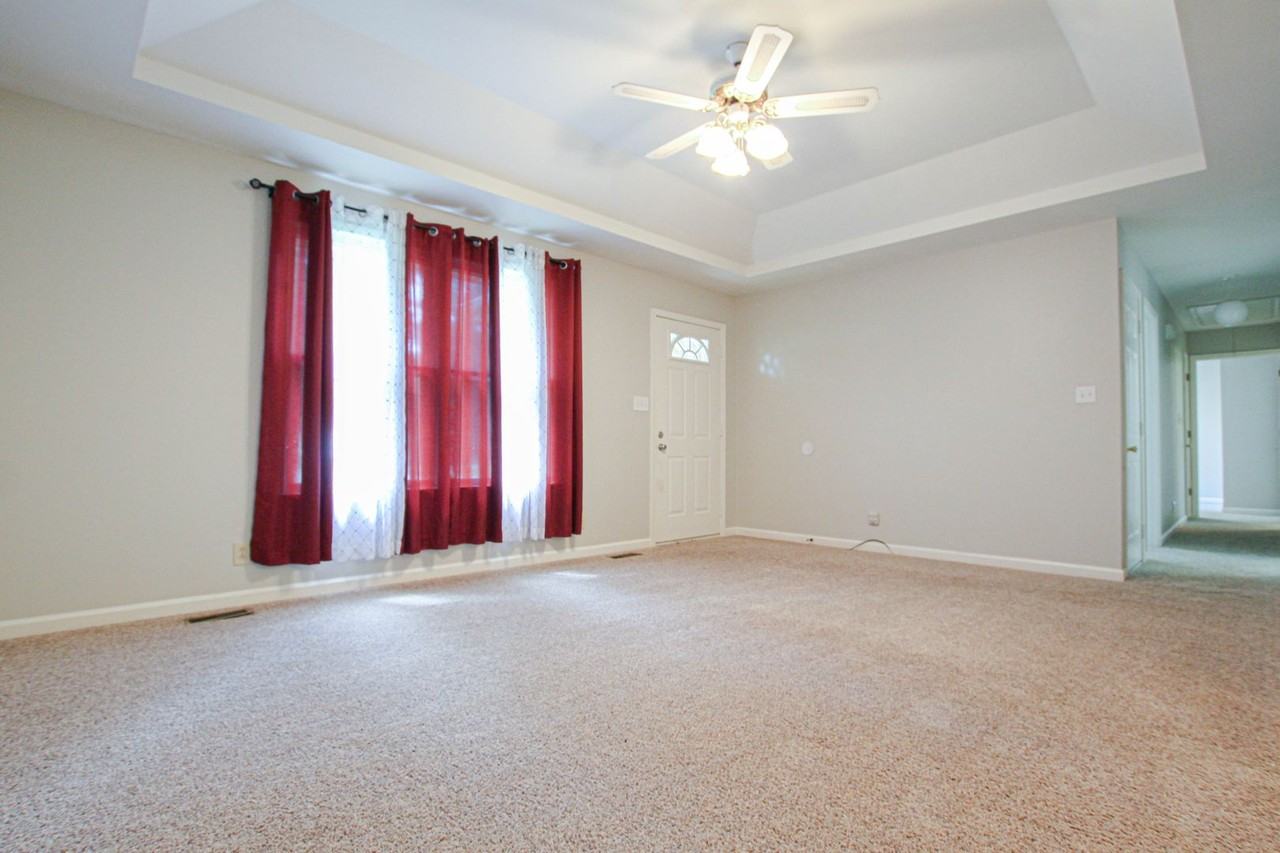 517 Aurelia Lynn Dr - Photo 4 of 17