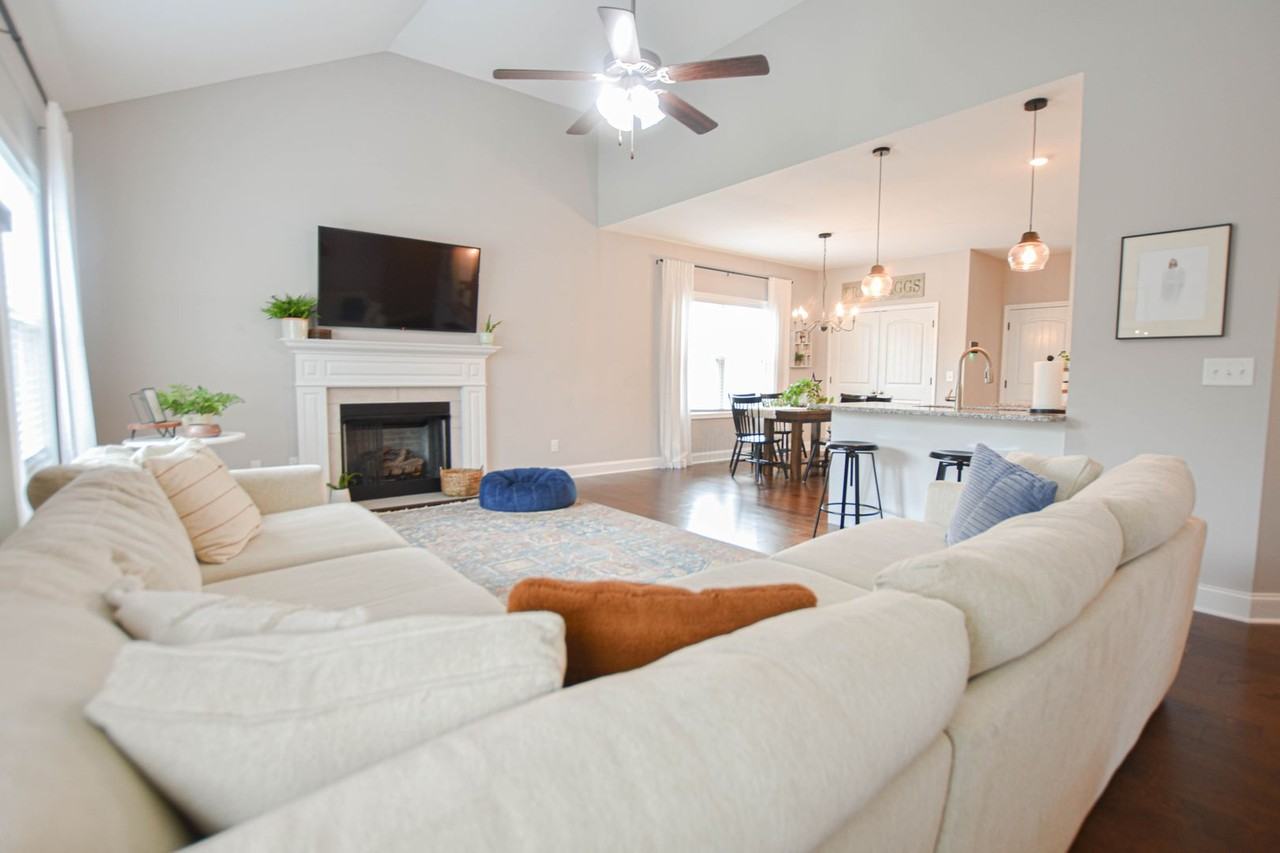 2072 Jackie Lorraine Dr - Photo 5 of 19