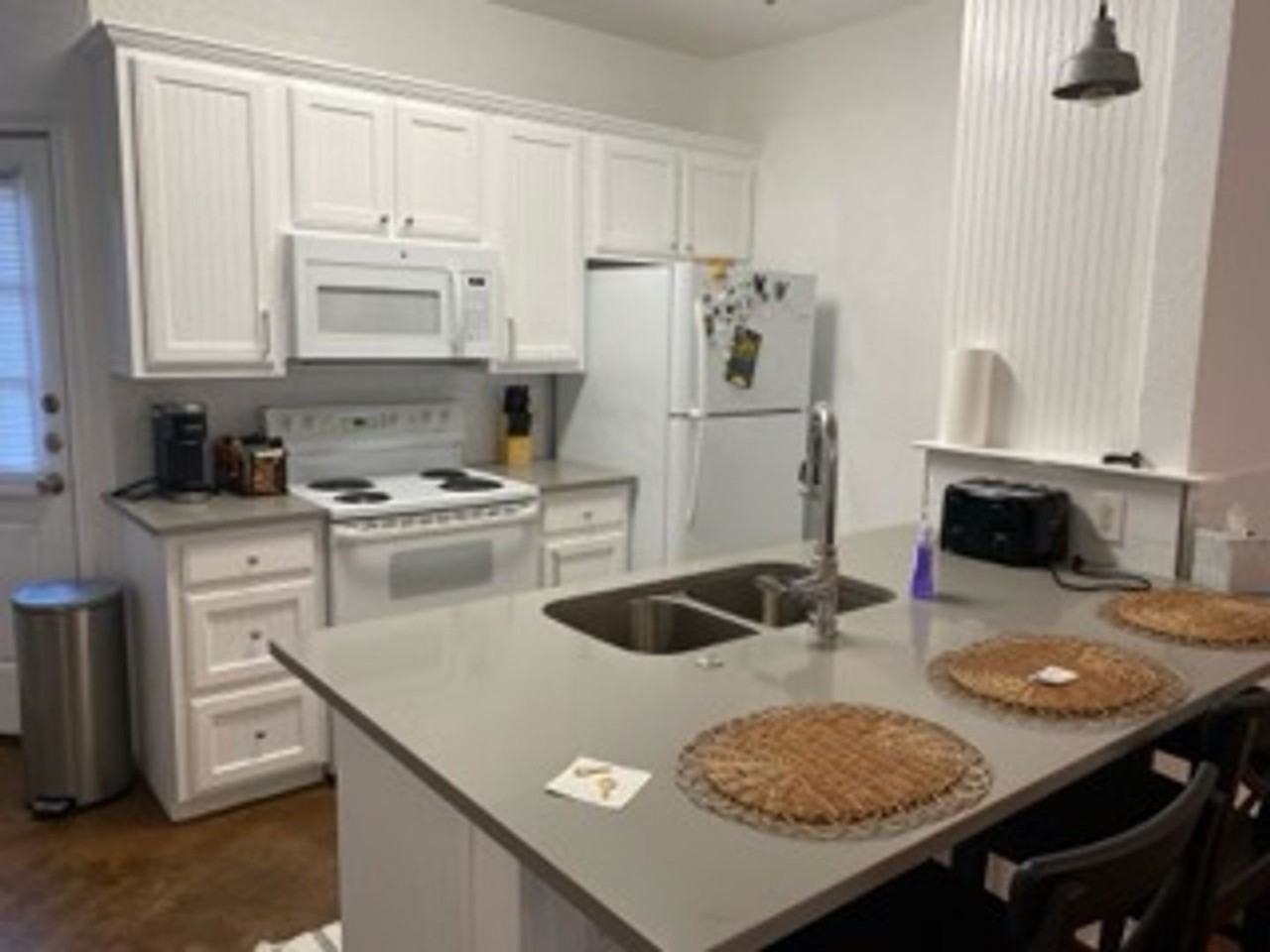 2009 S 10th St - Photo 3 of 11