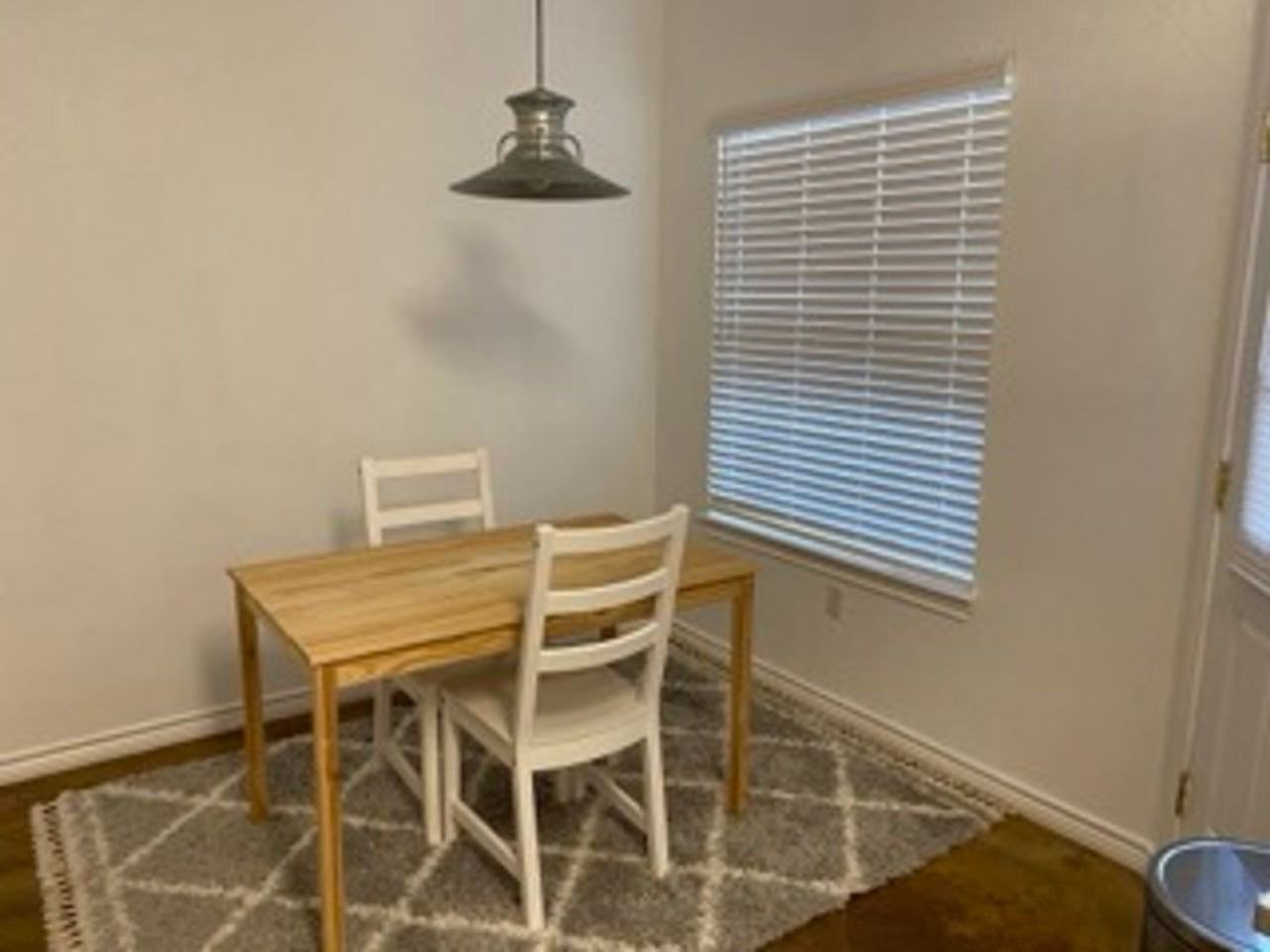 2009 S 10th St - Photo 4 of 11