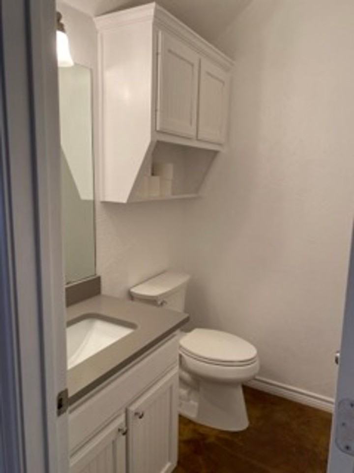 2009 S 10th St - Photo 5 of 11