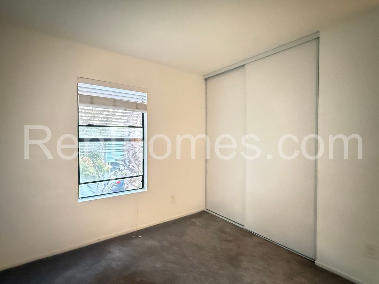 9352 Twin Trails Dr #204 - Photo 5 of 18