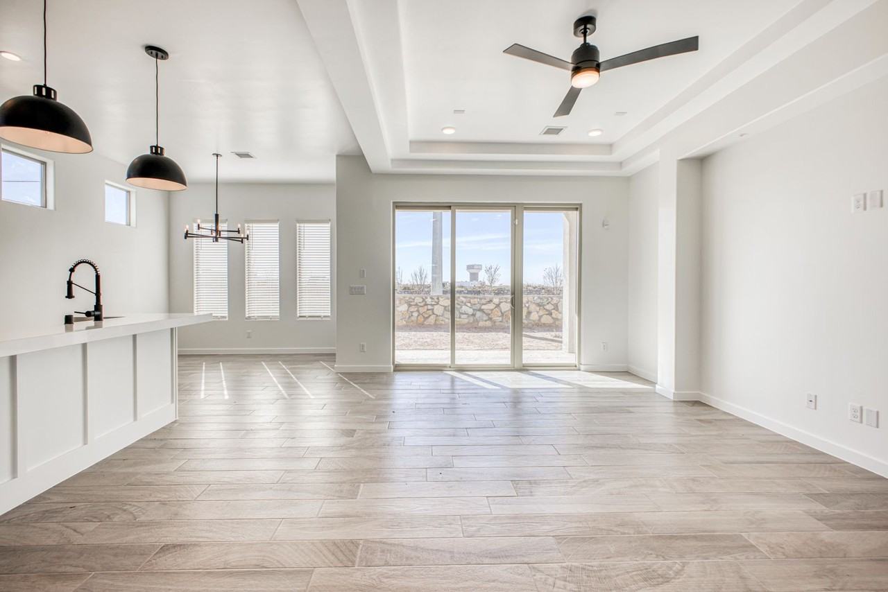 13340 Coldham St - Photo 5 of 50