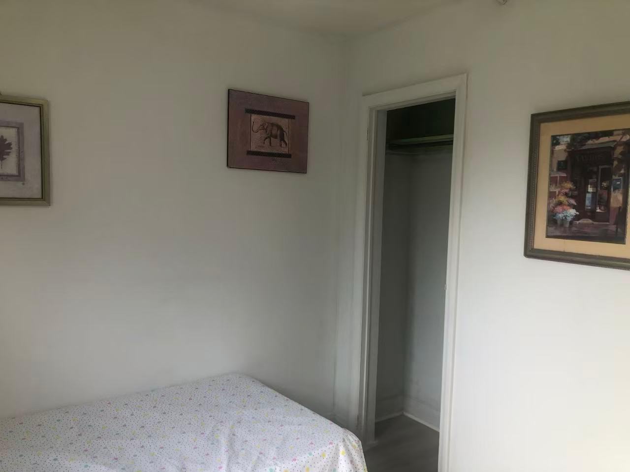 566 Caledonia Rd - Photo 6 of 14