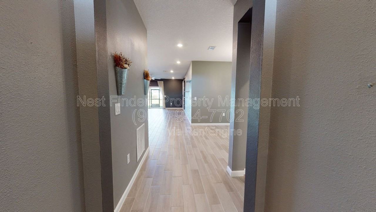 189 Trumpco Dr - Photo 3 of 28