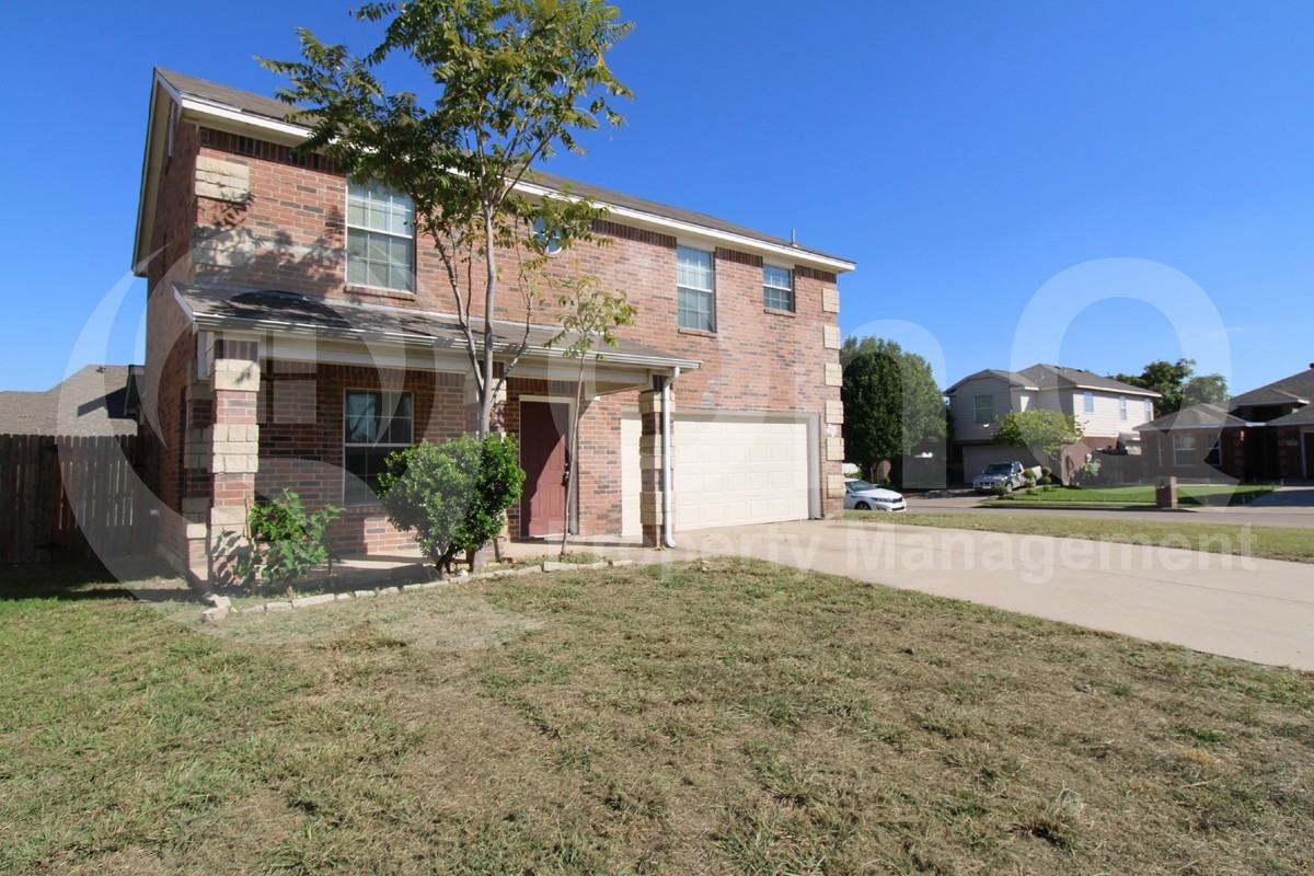 8133 Elvis Ct - Photo 3 of 23