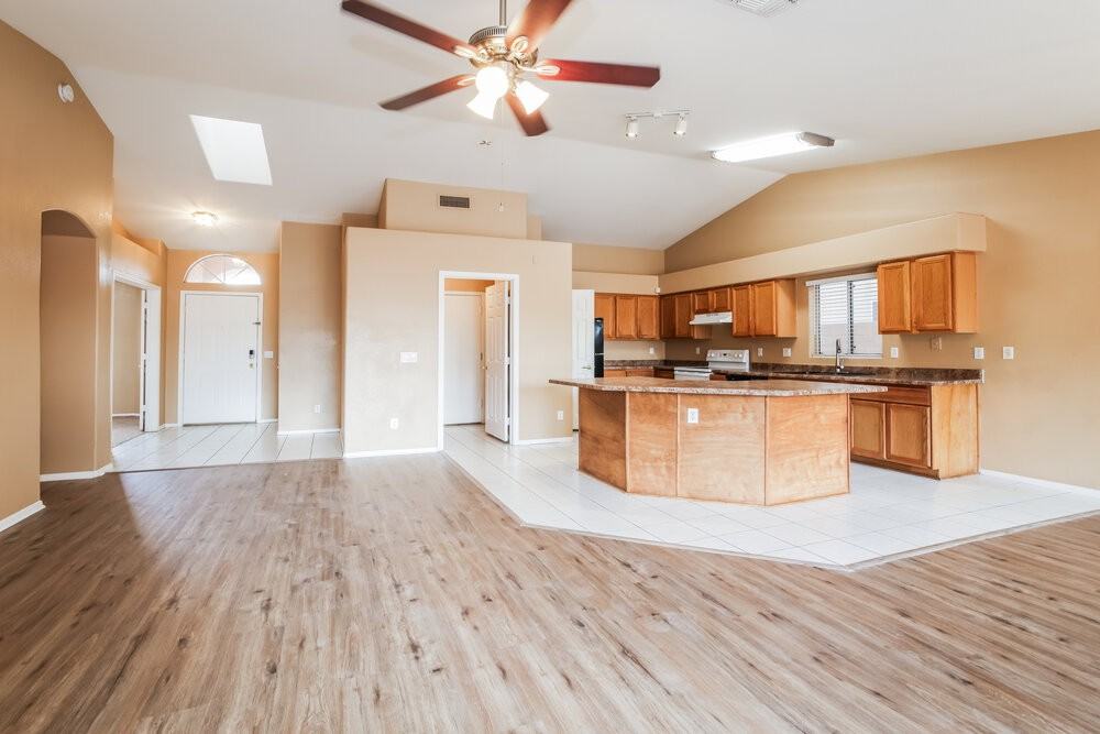 2203 E Edna Ave - Photo 4 of 16