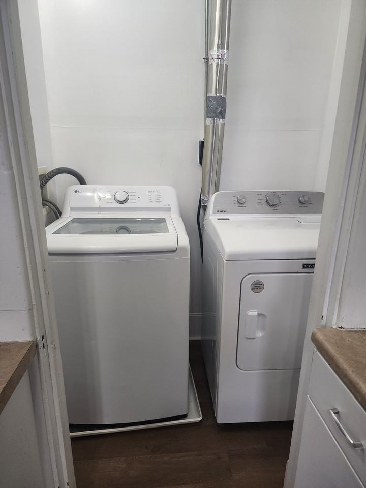 1363 Iowa St #3 - Photo 6 of 7