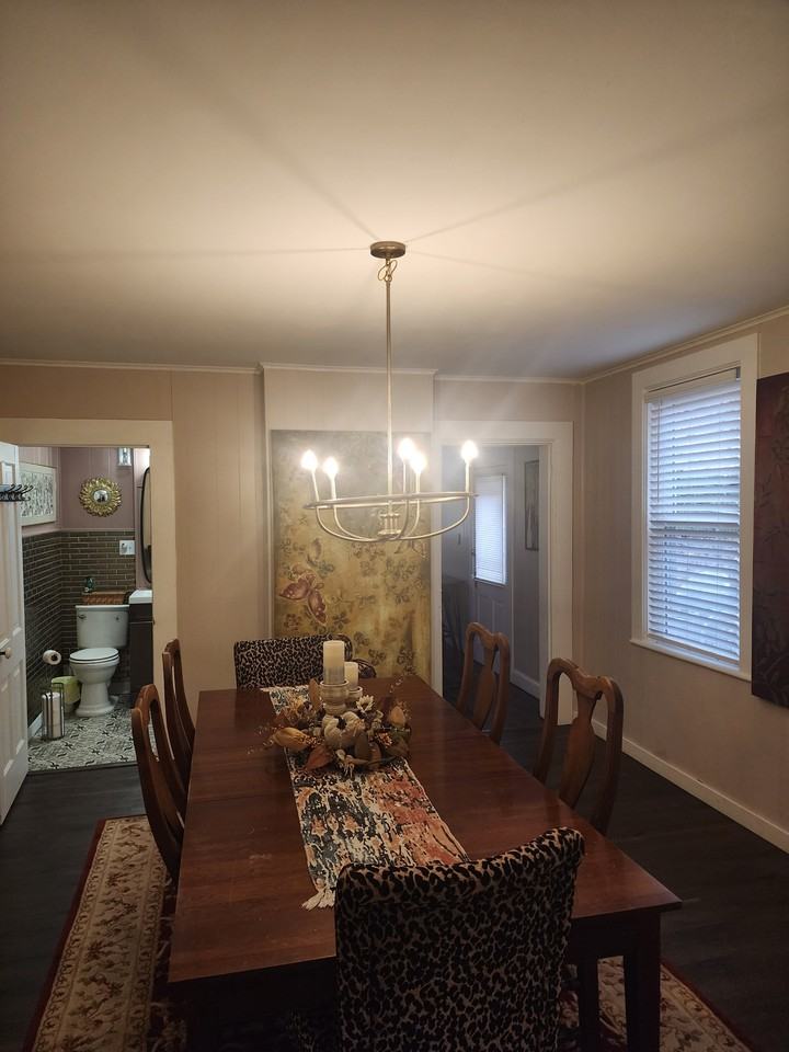 731 Bluff St - Photo 4 of 10