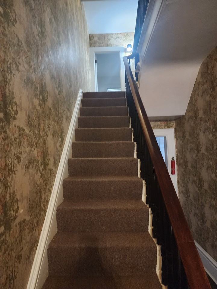 731 Bluff St - Photo 7 of 10