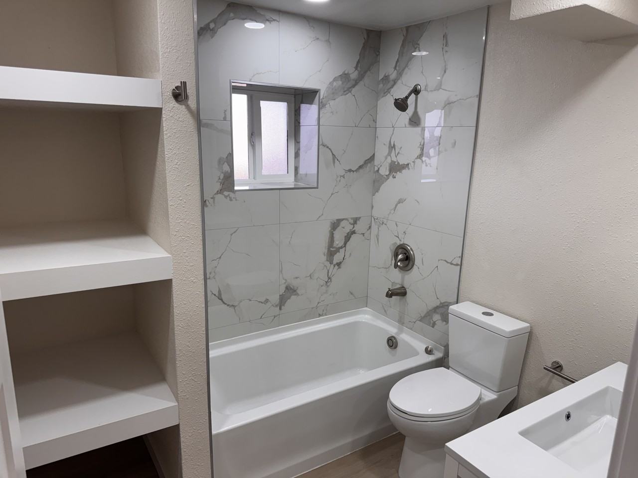 4406 W Payette Ave #C - Photo 2 of 13