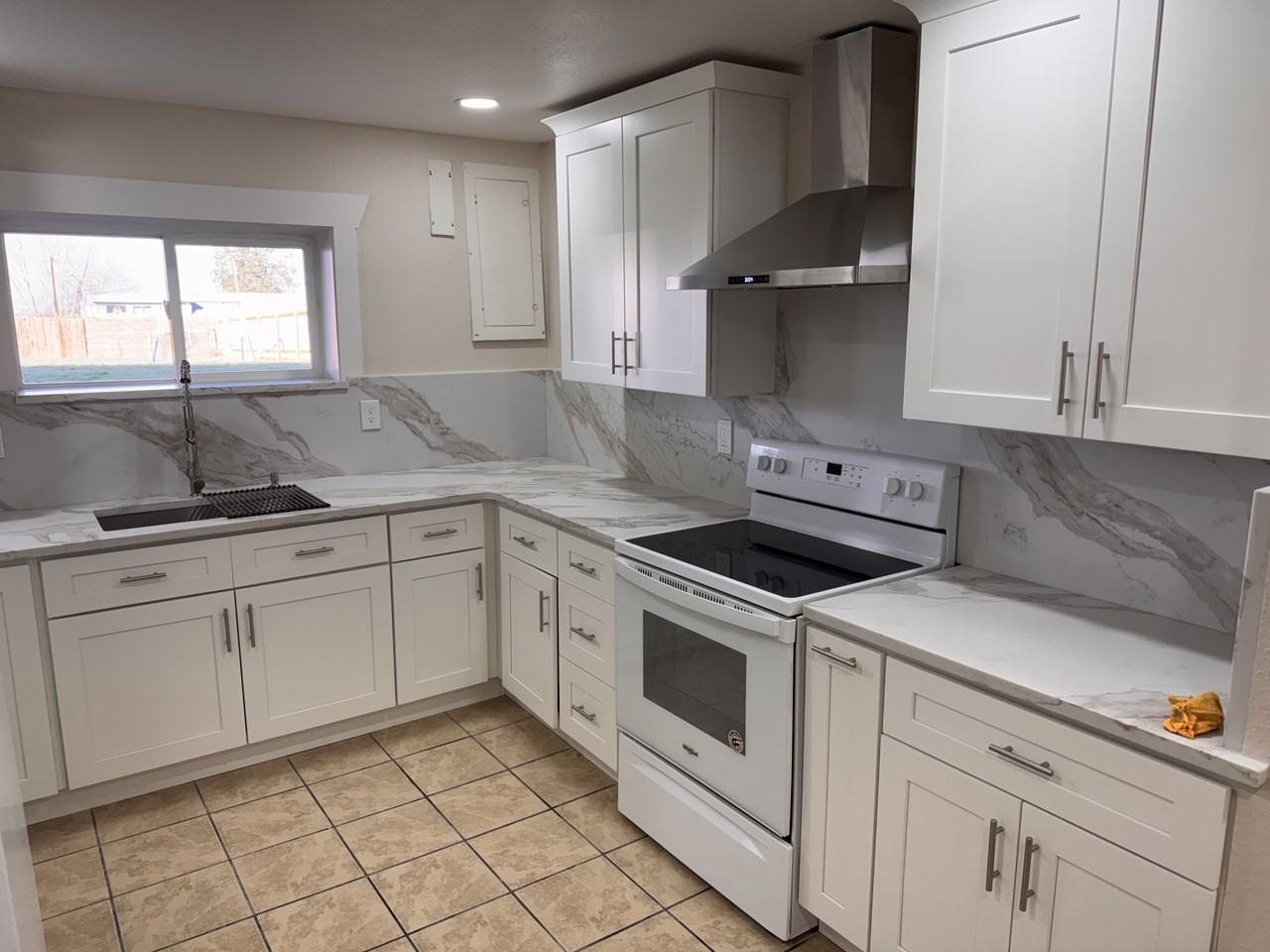 4406 W Payette Ave #C - Photo 6 of 13