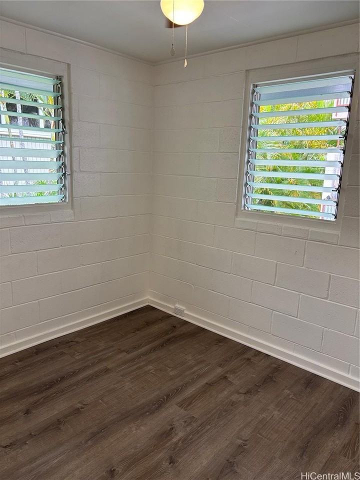 927 Hausten St #F - Photo 7 of 11