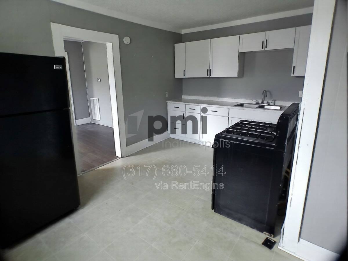 213 1 2 S Madison Ave - Photo 6 of 8