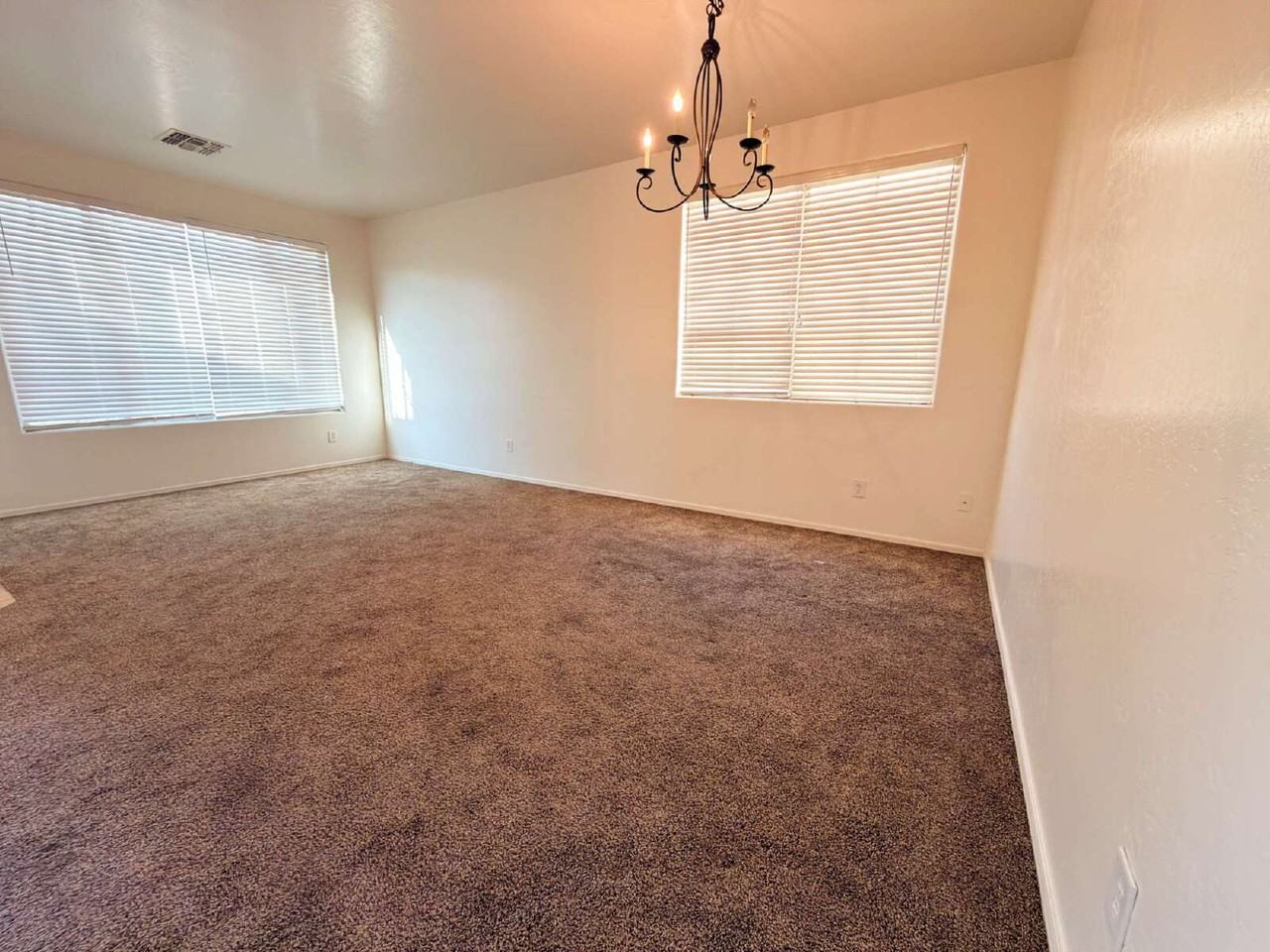 6614 W Harwell Rd - Photo 3 of 24