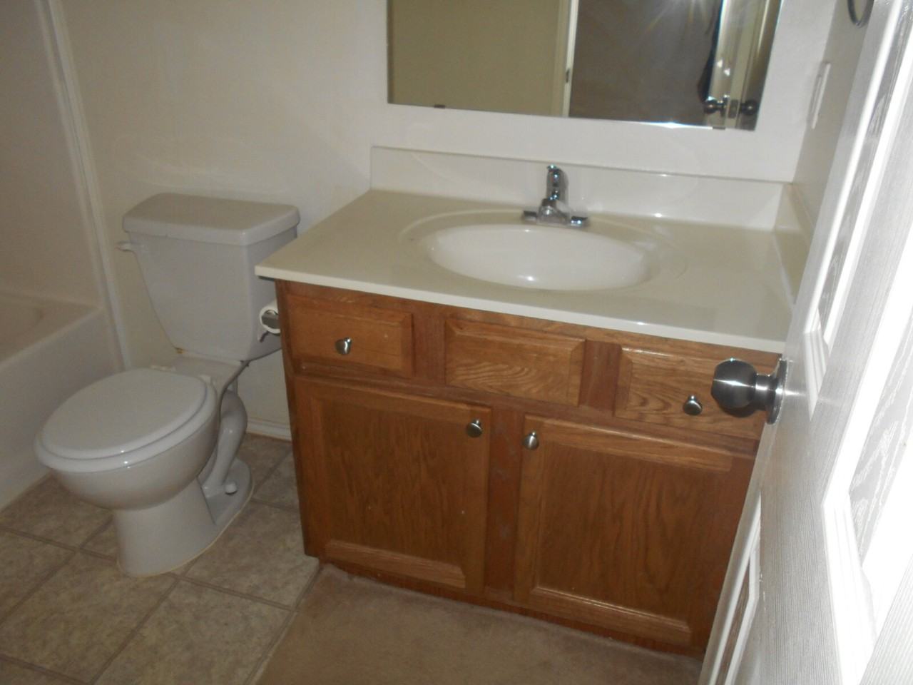 521 N Juneau Ave - Photo 4 of 11