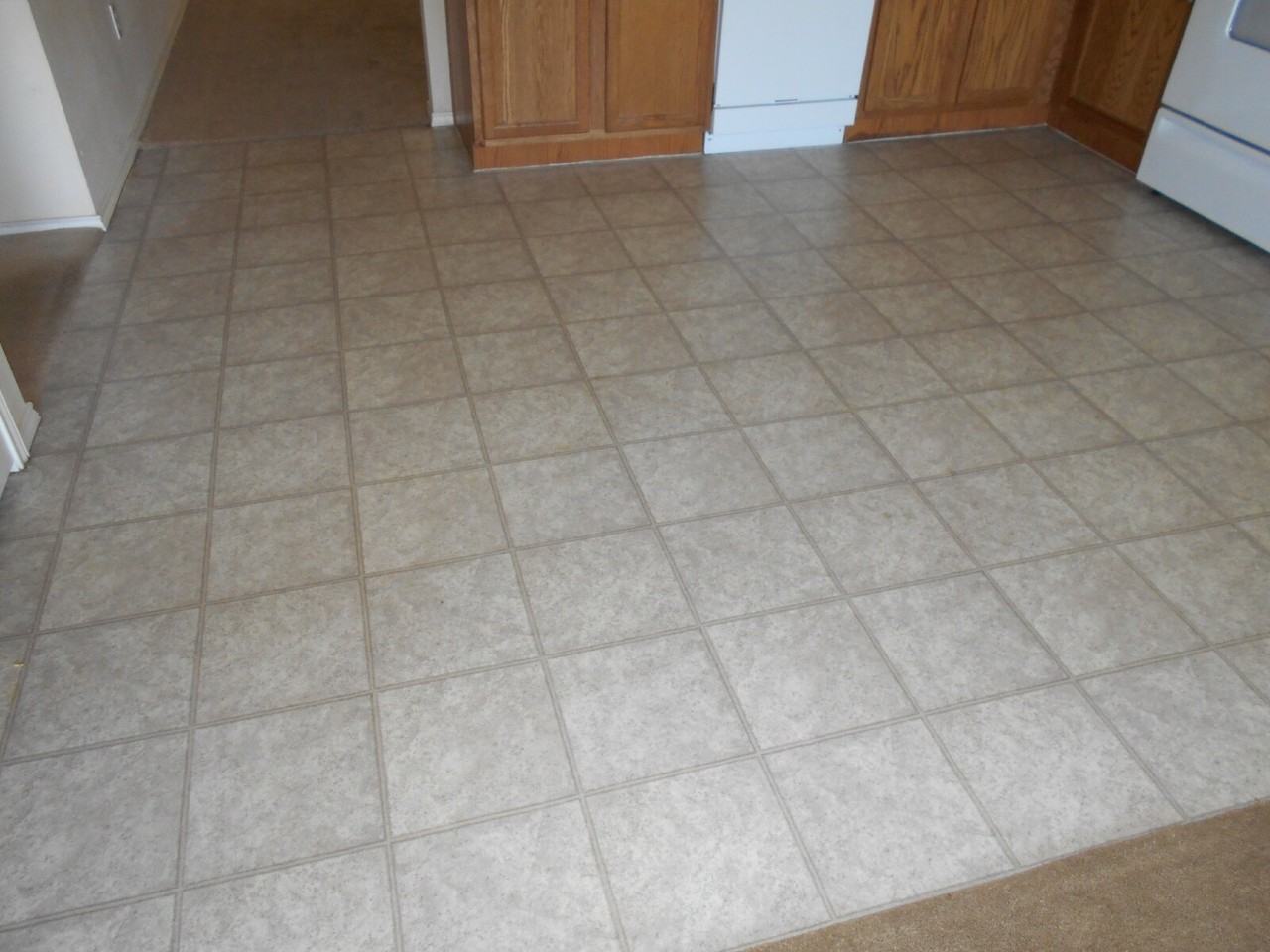 521 N Juneau Ave - Photo 7 of 11