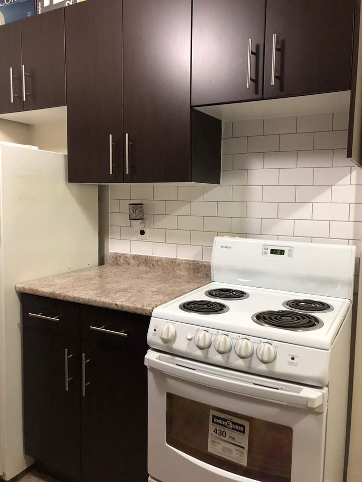 802 Minto - Photo 3 of 3