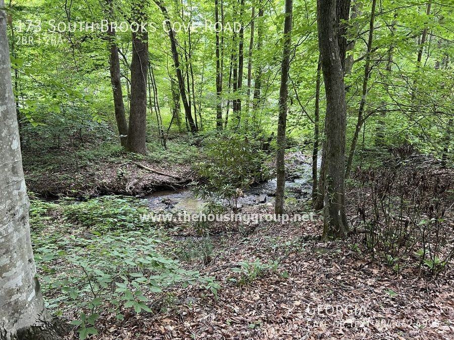 173 S Brooks Cove Rd - Photo 3 of 30