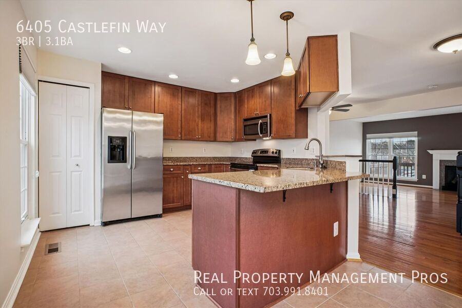 6405 Castlefin Way - Photo 7 of 43