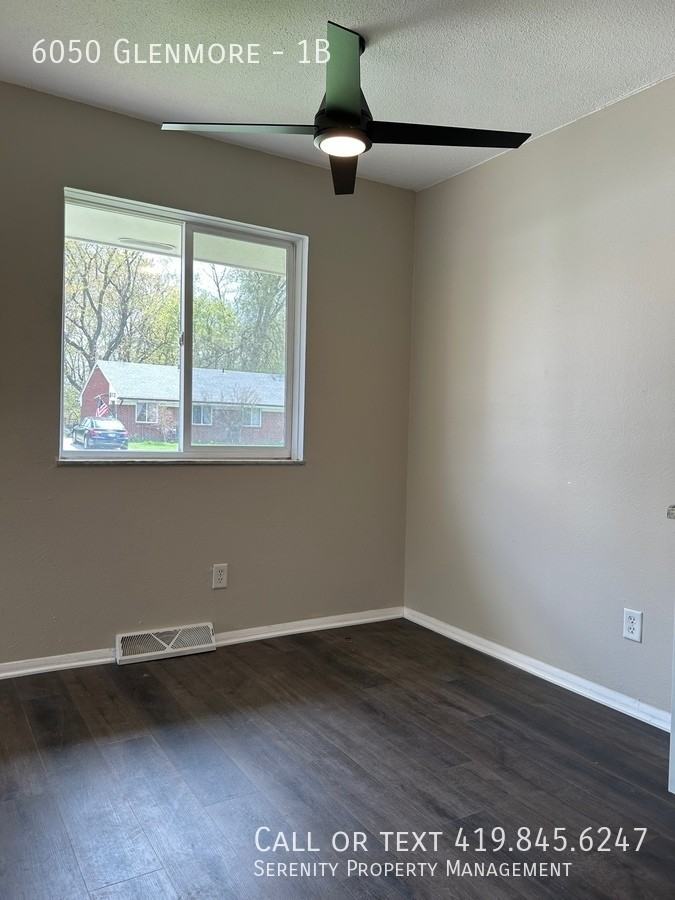 6050 Glenmore Rd #1B - Photo 5 of 7