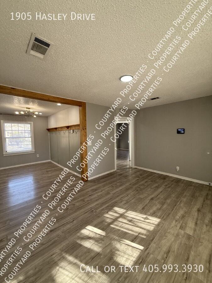 1905 Hasley Dr - Photo 6 of 28