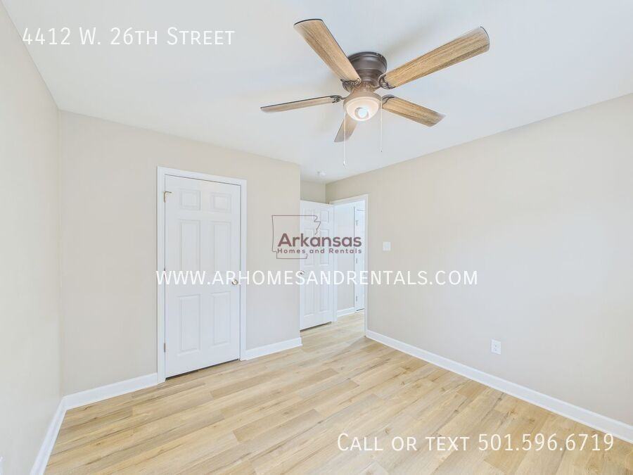 4412 W 26th St - Photo 7 of 12