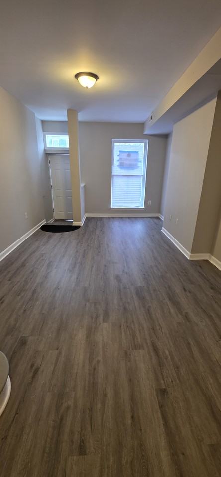 420 N Montford Ave - Photo 3 of 12