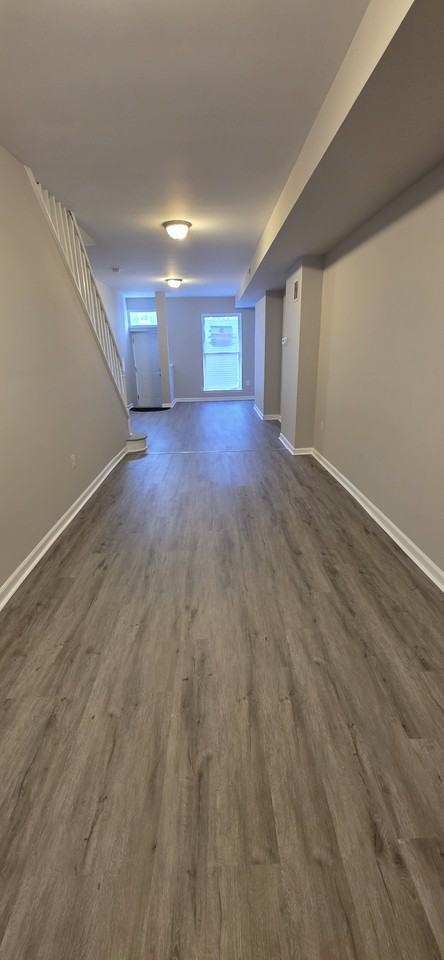 420 N Montford Ave - Photo 5 of 12