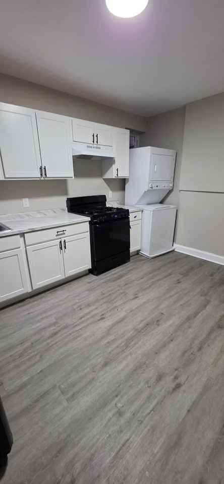 311 N Calhoun St - Photo 6 of 9