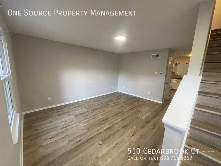 510 Cedarbrook Ct - Photo 2 of 20