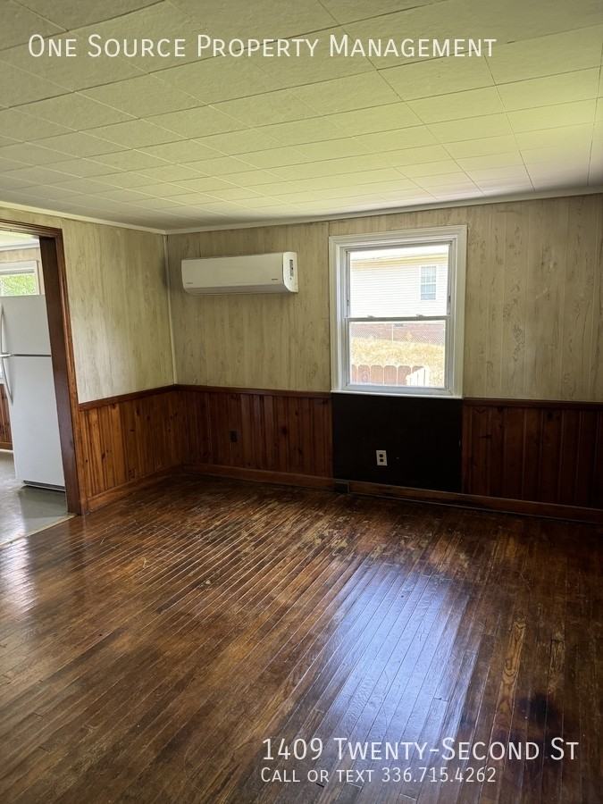 1409 Twenty-Second St - Photo 2 of 16