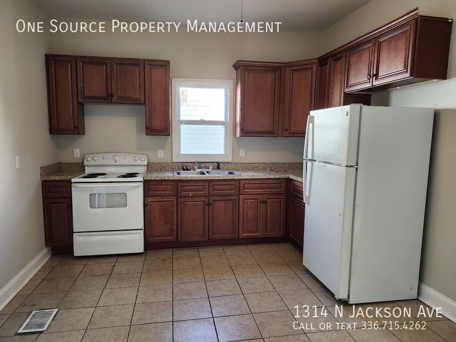 1314 N Jackson Ave - Photo 2 of 19