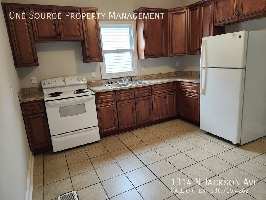 1314 N Jackson Ave - Photo 7 of 19