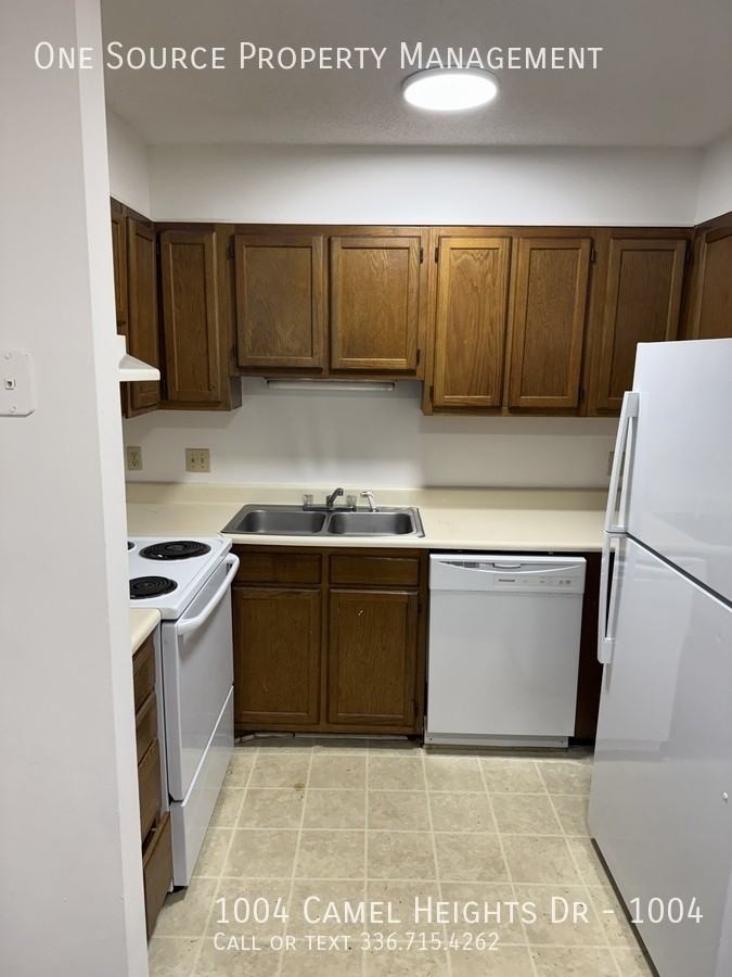 1004 Camel Heights Dr #1004 - Photo 4 of 11