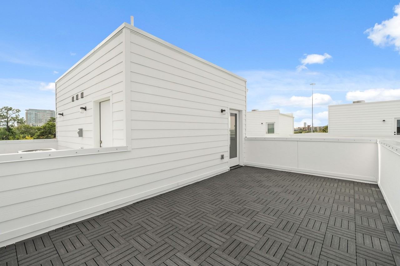 1309 Rosewood St #1309 - Photo 5 of 19