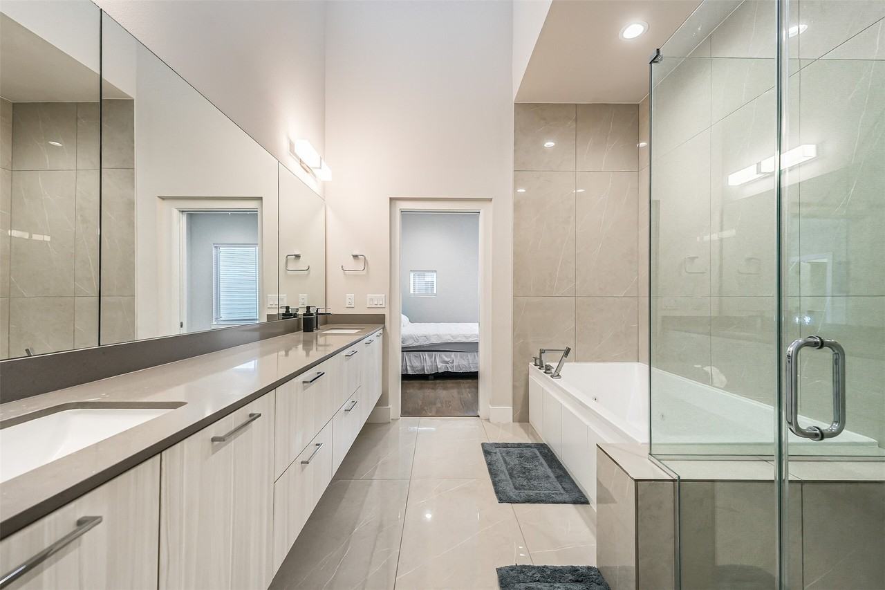 2136 Dennis St #2136 - Photo 7 of 49