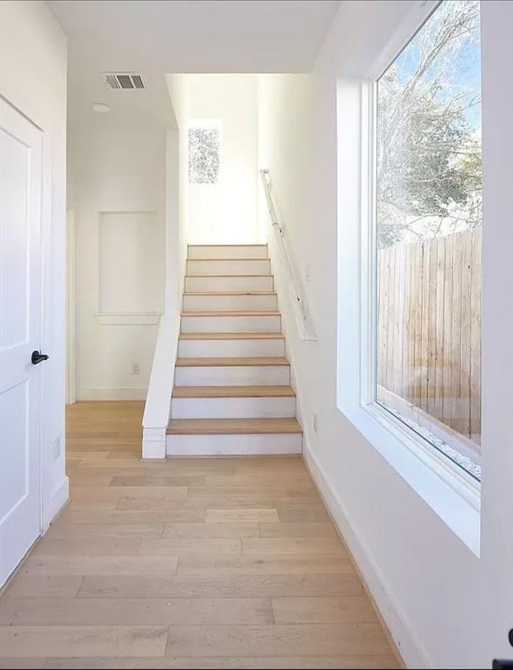 2724 Rosalie St #2724 - Photo 3 of 26