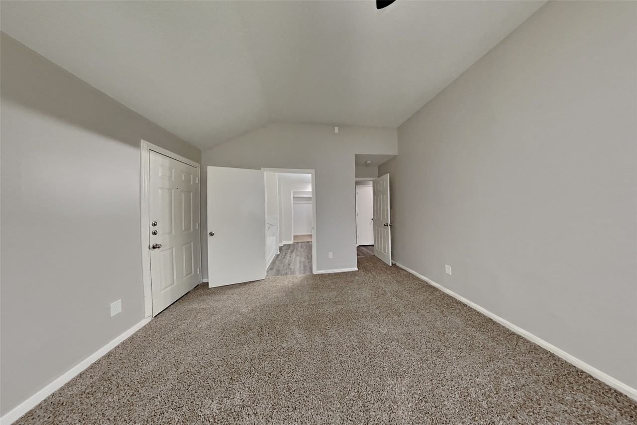 3413 Jan Ct #3413 - Photo 3 of 18