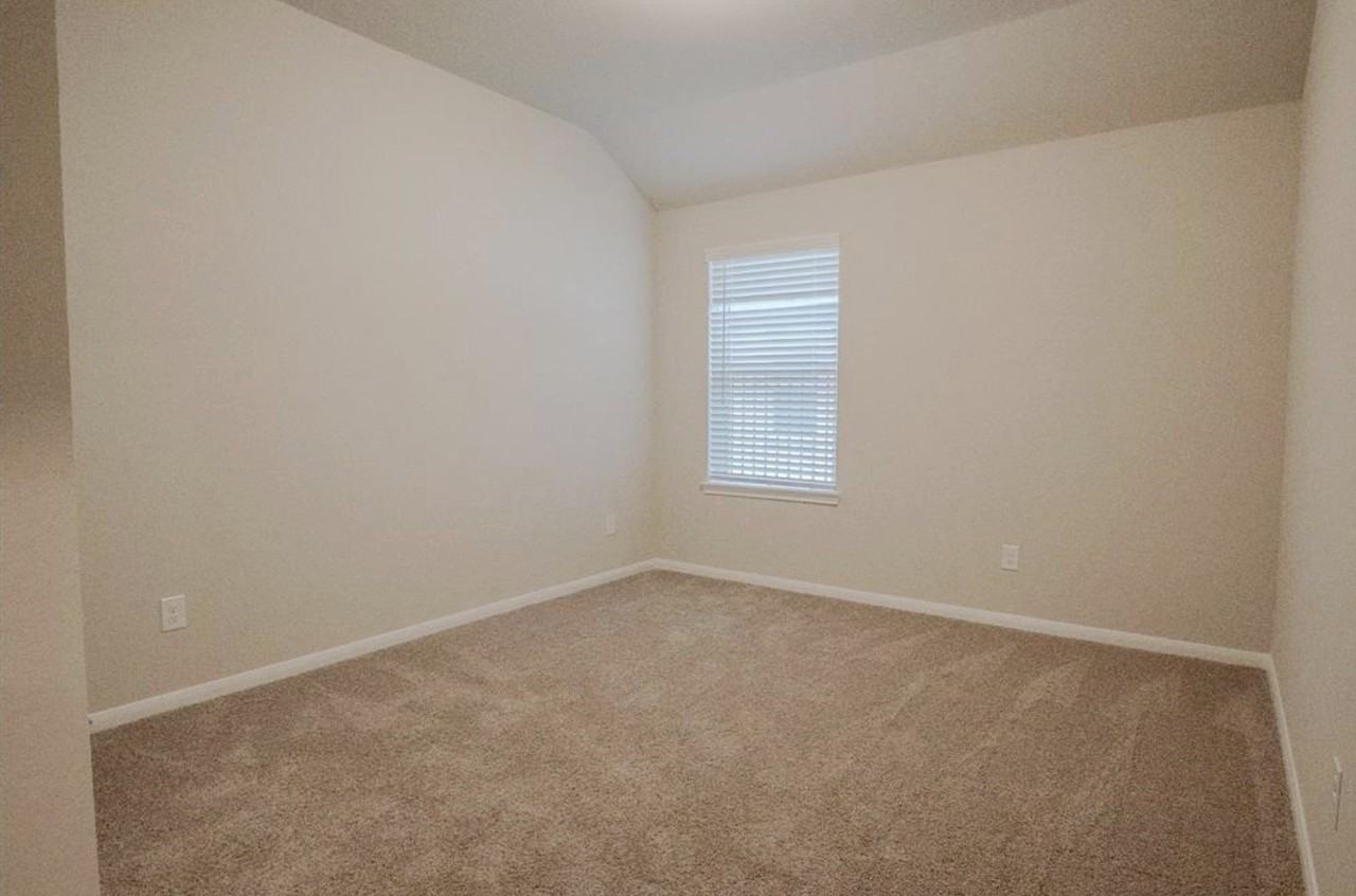27006 Costa Creek Dr #27006 - Photo 5 of 13
