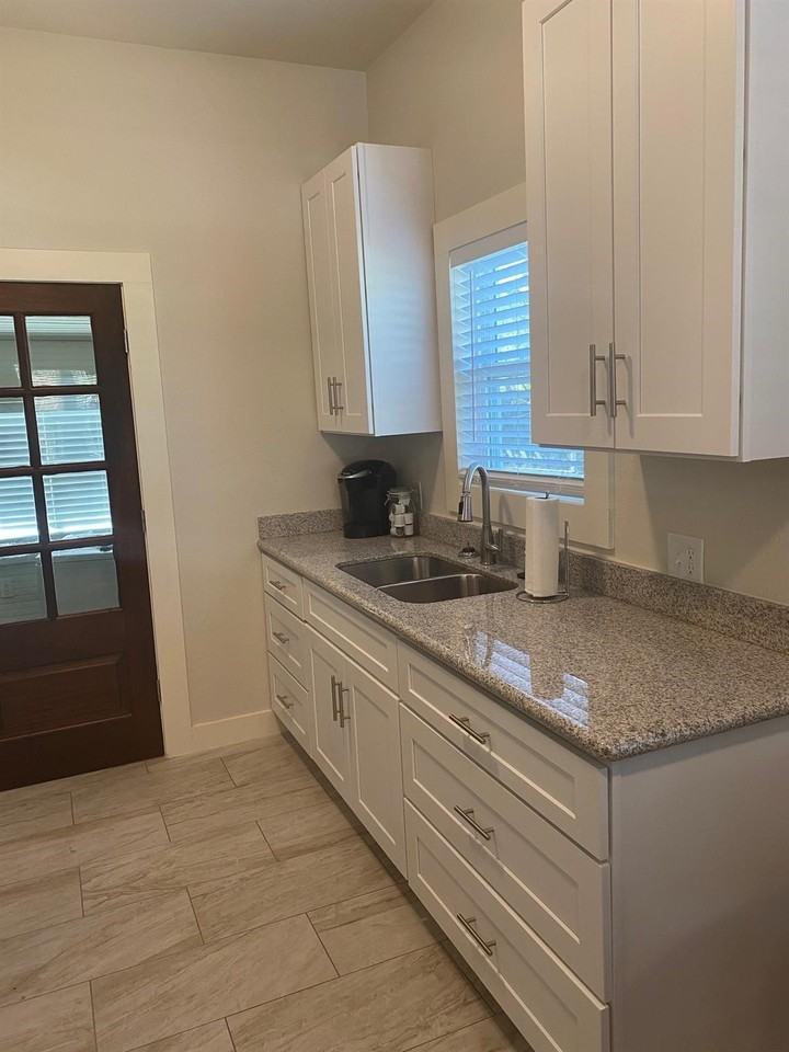 2708 Winbern St #2708 - Photo 3 of 17