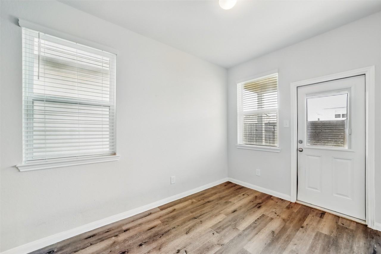 24851 Goldoni Dr #24851 - Photo 5 of 26