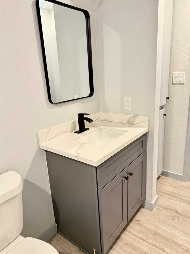 210 N Mattson St #210 - Photo 7 of 18